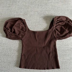 Women’s puff sleeve crop top